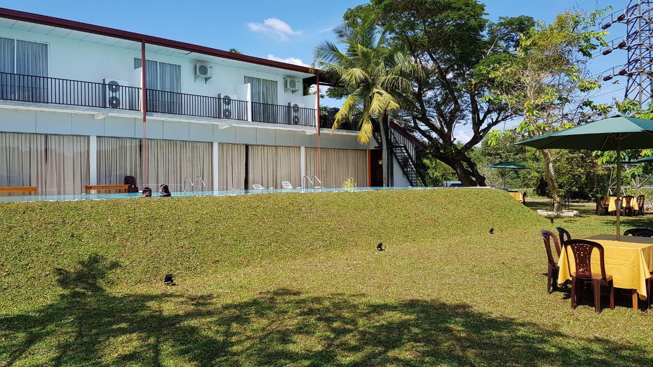 Grand Riverine Bed & Breakfast Kotugoda Exterior photo